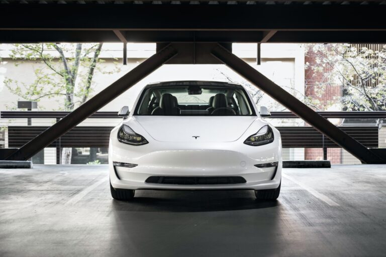 Tesla Model 3 | Odigein