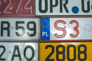 δες σε ποιον ανήκει η πινακίδα αυτοκινήτου